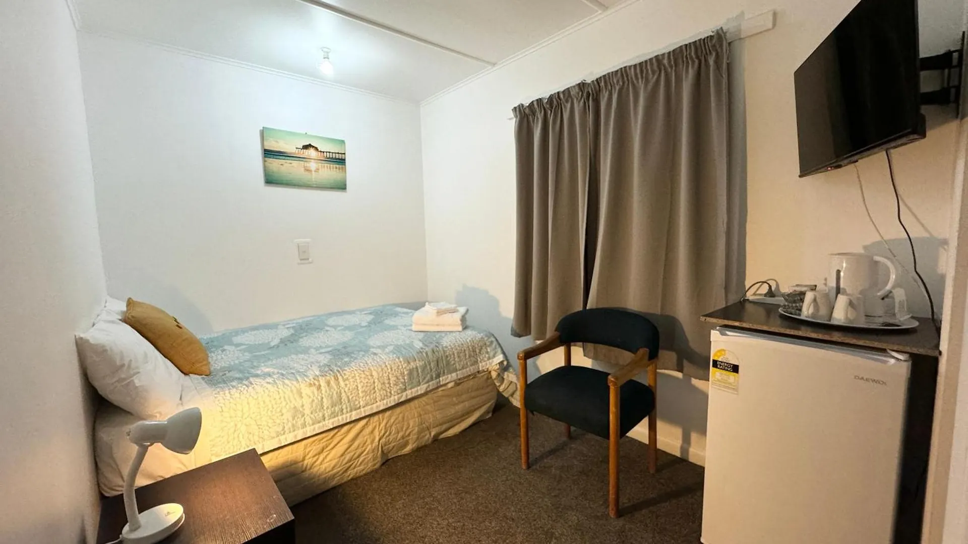 ***  Rainbow Motel Tauranga New Zealand